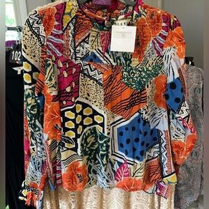 THML NWT Sz S colorful abstract blouse